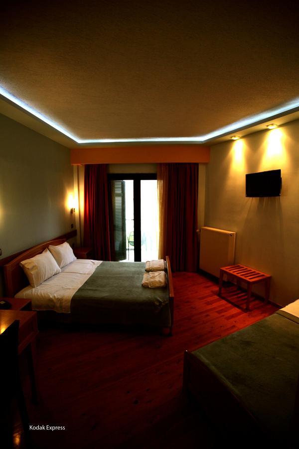 Hotel Elikonio Agia Anna  Esterno foto